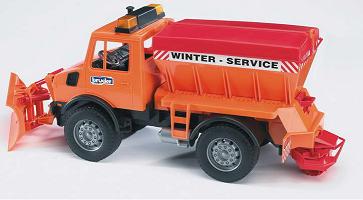 Bruder MB-Unimog winter service with snow plough