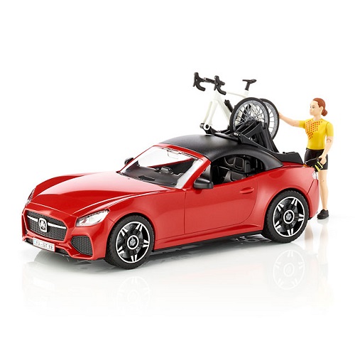 03485 nouvelle 2020: voiture de sport Bruder Roadster avec cycliste Le toit du Bruder Roadster est amovible, de sorte que les figurines de jeu Bruder peuvent également être placées dans la voiture. Les roues de la voiture de sport sont amovibles. Un porte-vélos est placé à le arrière de la voiture pour le vélo de route.