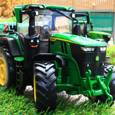 Britains Britains 43312 John Deere 7R 350 1:32