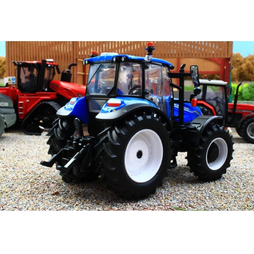 Britains 43400 - Britains Britains 43400 New Holland T5.120 Utility Tractor