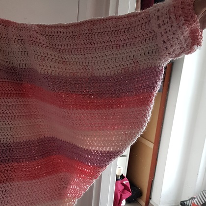 HandmadeByReetje Poncho pour femme, crocheté à la main, taille 36 environ