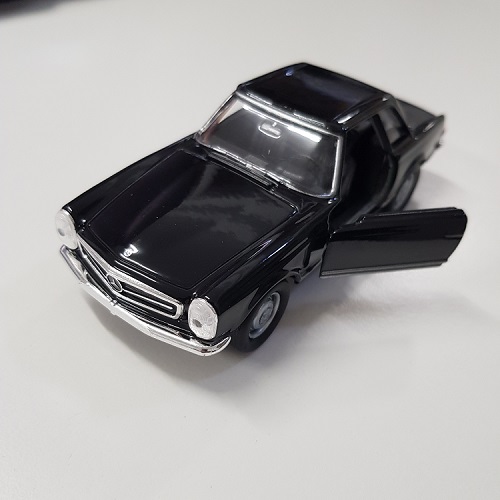 Welly Welly Mercedes-Benz 230SL 1963 modèle réduit avec moteur rétractable 1:36