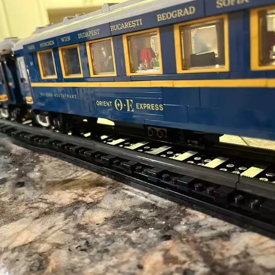 Blocs de construction Train Orient Express, environ 2500 blocs, compatibles avec Lego et Sluban