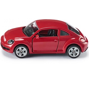 Siku Volkswagen Beetle Cette Volkswagen s´inscrit dans la longue tradition de la Coccinelle et est le grand classique SIKU qui a assuré à plusieurs reprises le succès du programme dans d´innombrables versions depuis le début des modèles de jouets. Les portes de la Coccinelle peuvent être ouvertes. De plus, il y a les pneus d´origine Volkswagen Beetle avec des bandes de roulement en caoutchouc et les phares avant et arrière utilisés séparément. La Volkswagen Beetle est à l´échelle d´environ 1:50 et peut donc être bien combinée avec d´autres jouets Siku de la même échelle. La Coccinelle est également amusante en combinaison avec un tapis de jeu Kids Globe. C´est ainsi que vous rendez votre collection Siku encore plus belle!