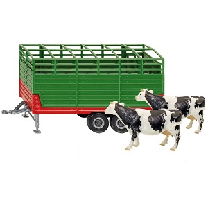 Remorque à bétail Siku avec deux vaches La bétaillère à deux essieux Siku est à l`échelle 1:32 et en métal avec quelques détails en plastique. La remorque Siku est équipée de stabilisateurs rabattables contre le basculement. Le hayon peut être ouvert afin que les deux vaches fournies puissent facilement être prises dans et hors de la charrette à bestiaux Siku. Grâce à l`attelage standard, cette bétaillère Siku peut être bien combinée avec les tracteurs Siku 1:32. Les jouets Siku de cette échelle peuvent également être combinés avec des jouets de Britains, KidsGlobe et Dutch Farm.