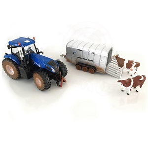 SK8607 Siku New Holland T8.390 mit Viehanhänger + 2 Kühe 1:32 Dieses spezielle Siku-Set besteht aus einem New Holland T8.390 Traktor mit Viehanhänger und zwei Kühen. Der Siku-Traktor und der Viehanhänger sind aus Metall mit Kunststoffteilen. Traktor und Anhänger sind mit Schlammspuren ausgestattet, um sie noch realistischer zu machen. Der Maßstab 1:32 lässt sich auch gut mit Spielzeugtraktoren und Zubehör von Britains oder Kids Globe kombinieren.