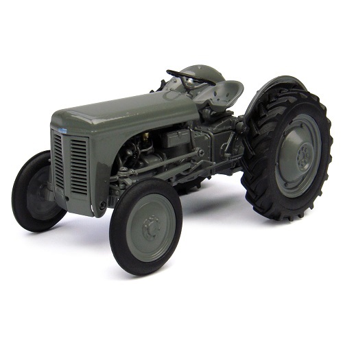 Universal Hobbies 4189 - Universal Hobbies Massey Ferguson TEA 20 tracteur classique 1/32